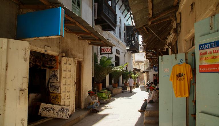 Der bekannteste Stadtteil Sansibars ist das historische Zentrum Stone Town, das seit dem Jahre 2000 UNESCO-Weltkulturerbe ist