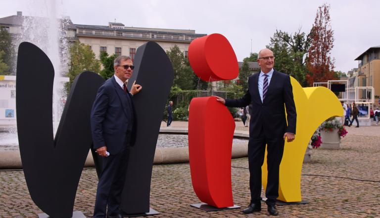 Burkhard Exner und Dietmar Woidke bei der Eröffnung der EinheitsEXPO zum Tag der Deutschen Einheit