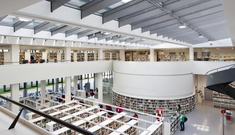 Bibliothek im Bildungsforum Bibliothek im Bildungsforum