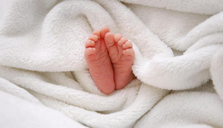 Babyfüße. Foto Landeshauptstadt Potsdam Babyfüße