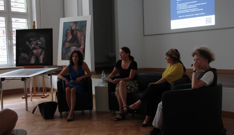 Ulla Walther, Dr. Jutta Götzmann, Christina Renker und Liane Burkhardt. Ulla Walther, Dr. Jutta Götzmann, Christina Renker und Liane Burkhardt.