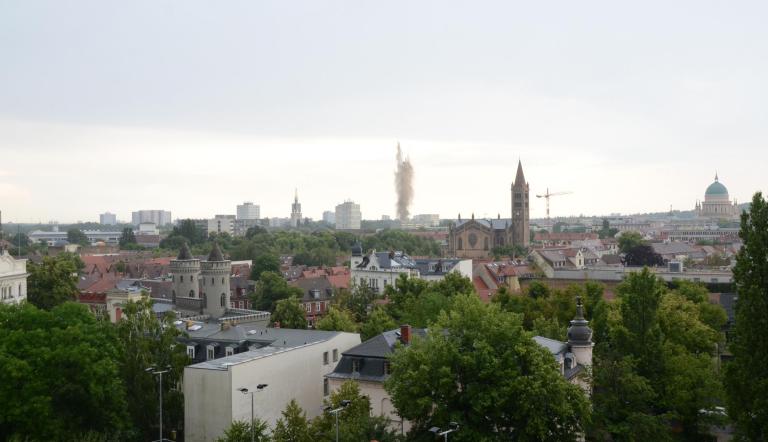 Sprengung der Weltkriegsbombe, gesehen vom Haus 1 der Stadtverwaltung