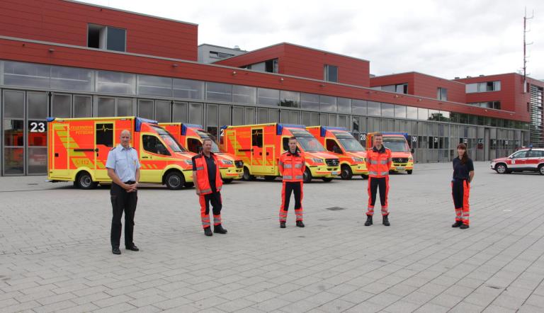 In 2021 gab es sechs neue Rettungswagen für die Berufsfeuerwehr Potsdam. In 2021 gab es sechs neue Rettungswagen für die Berufsfeuerwehr Potsdam.