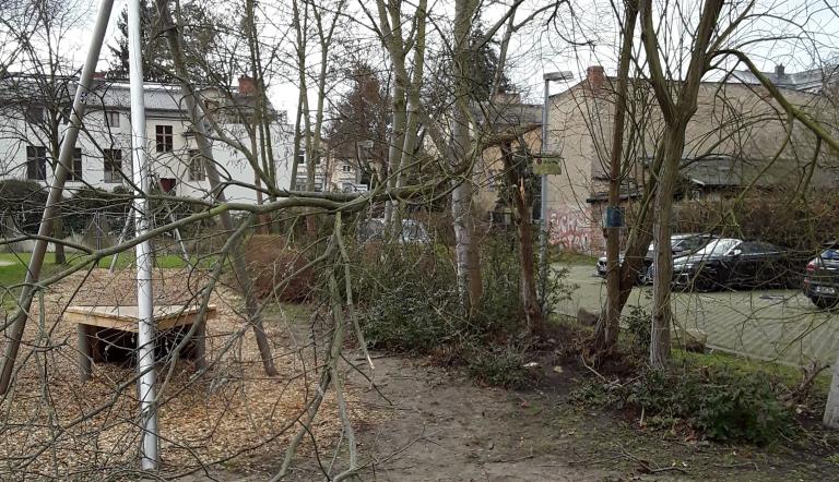 Teilsperrung von öffentlichen Spielflächen. Foto LHP/ F. Gliemann Teilsperrung von öffentlichen Spielflächen