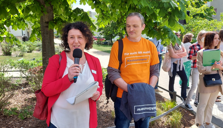 Auch die Ordnungsbeigeordnete Brigitte Meier war in Drewitz unterwegs