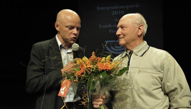 Der Preisträger Davyd Rozenfeld (r.) und der Moderator der Gala Tim Jaeger