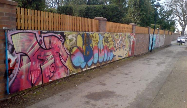 Graffiti Tafeln in Babelsberg, Plantagenplatz (© Archiv)