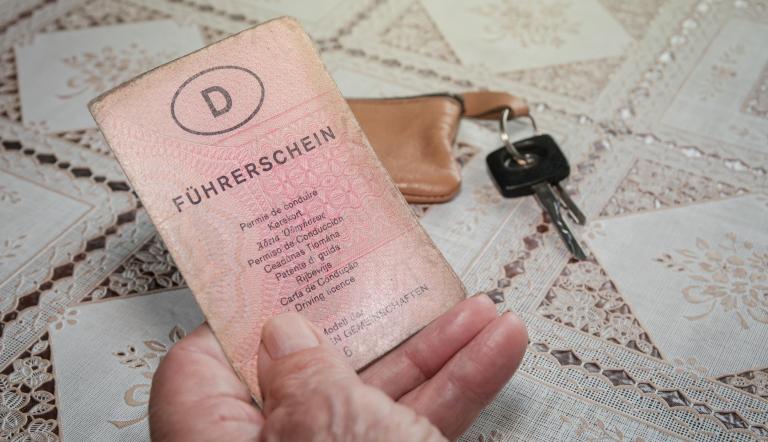 Die alten Papierführerscheine haben ausgedient...