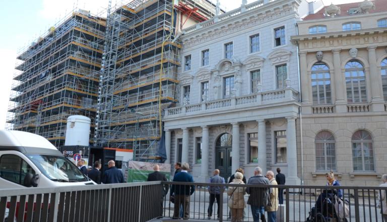Baustelle Museum Barberini, fertiggestellte Leitfassade Humboldtstraße 4 (Palazzo Chiericati) und Humboldtstraße 2 (Palazzo Pompei) (Foto: Susanne Engelbrecht)