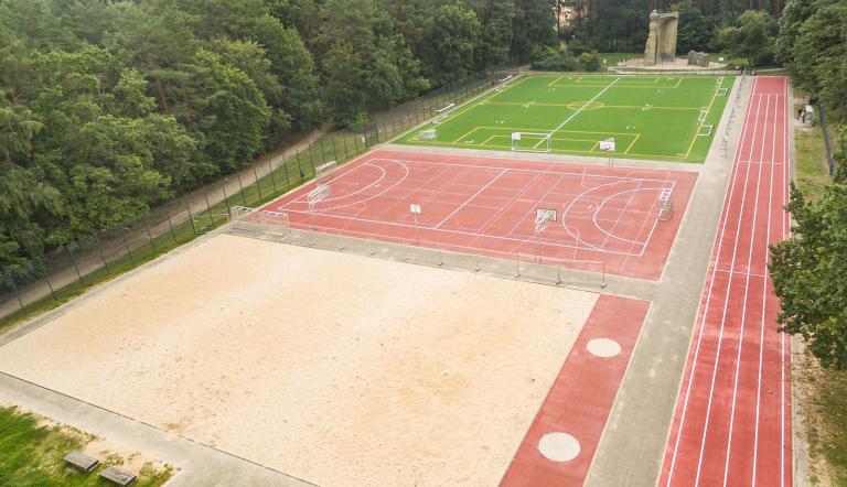 Drohnen-Foto Sportplatz Zum Kahleberg