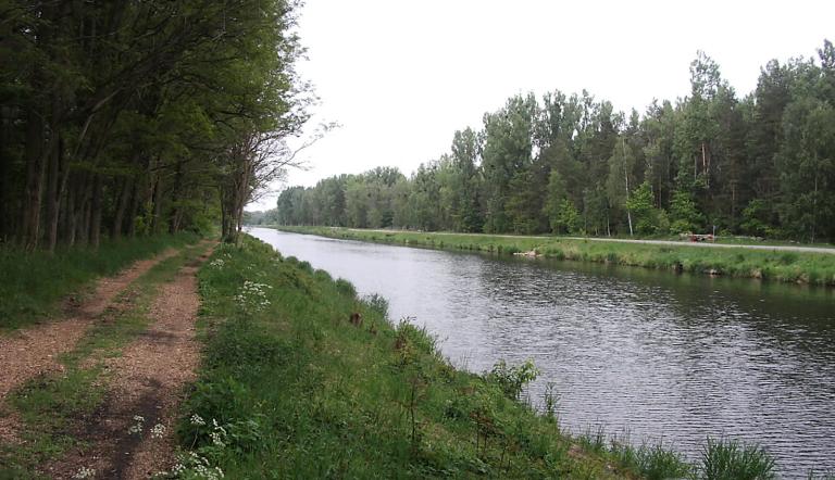 Weg entlang Havelkanal (© Landeshauptstadt Potsdam/Diana Schröder)