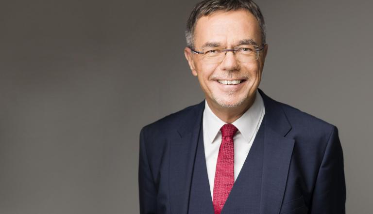 Bürgermeister und Beigeordneter für Finanzen, Investitionen und Controlling: Burkhard Exner. Bürgermeister und Beigeordneter für Finanzen, Investitionen und Controlling: Burkhard Exner.