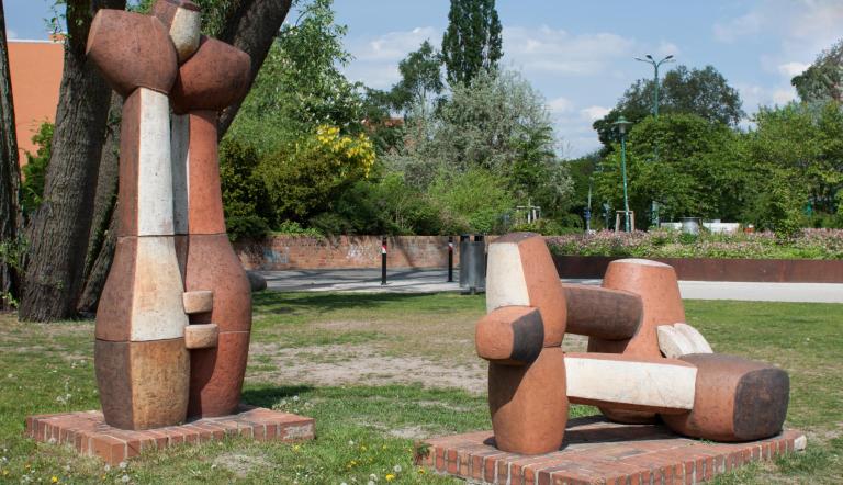 Stehender und Liegender Torso (© Dirk Alexander Schermer)