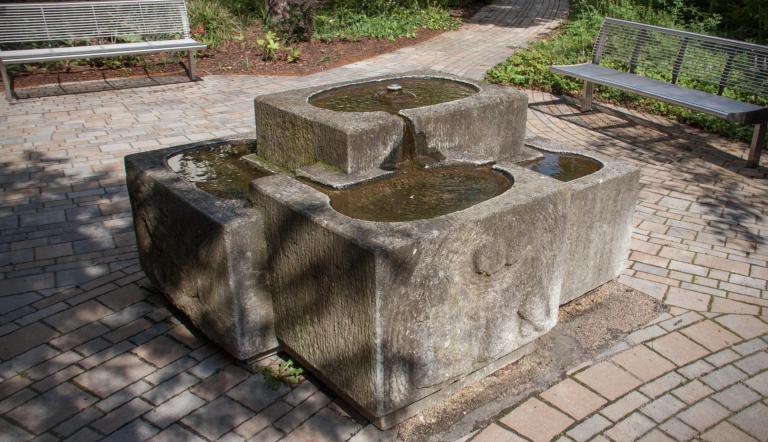Sandsteinbrunnen (© Dirk Alexander Schermer)