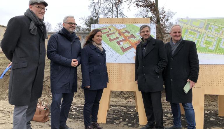 Stadtverwaltung, Entwicklungsträger Potsdam und Deutsche Wohnen SE präsentieren Vorschläge für mehr preisgedämpfte Wohnungen.