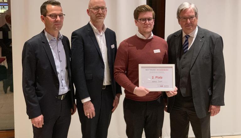 Nexxt-Round Brandenburg 2018 / von links nach rechts: Sebastian Saule (WFBB GmbH), Olav Wilms (ILB), Dominic Roth (stenon GmbH), Prof. Jörg Steinbach (MWE Land Brandenburg),