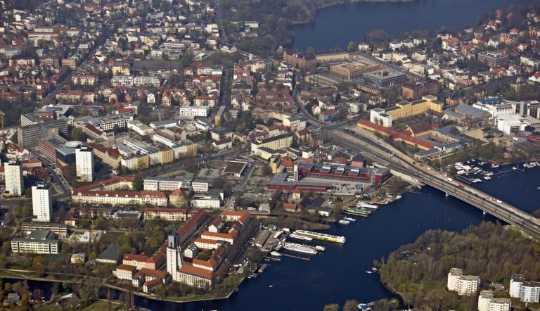 Luftbild mit Schiffbauergasse, Feuerwache und Humboldtbrücke 2014 Luftbild mit Schiffbauergasse, Feuerwache und Humboldtbrücke 2014