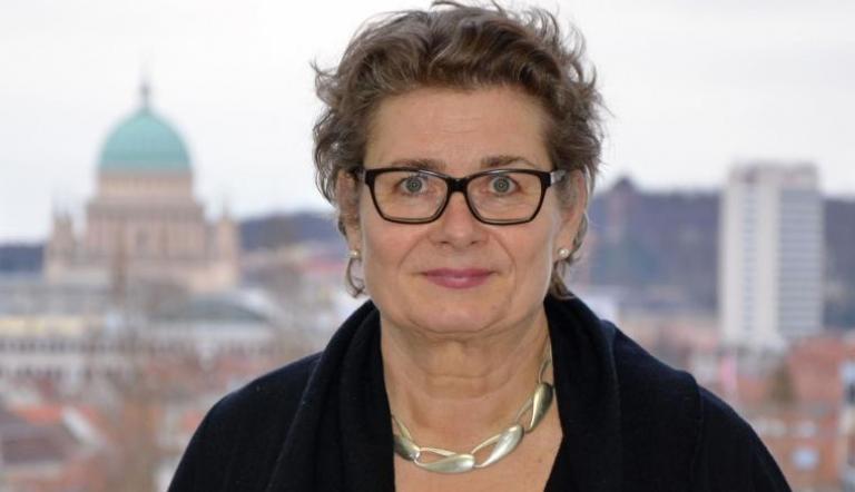 Prof. Dipl.-Ing. Petra Kahlfeldt