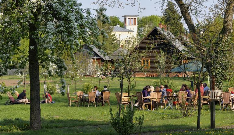 Ausflugsziel Gartencafé Alexandrowka, 2011 - Destination Garden Café Alexandrovka, 2011
