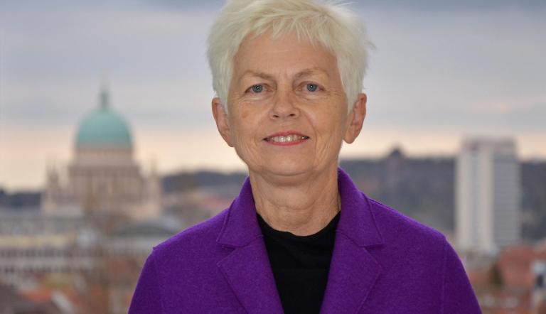 Prof. Dipl.-Ing. Sophie Wolfrum