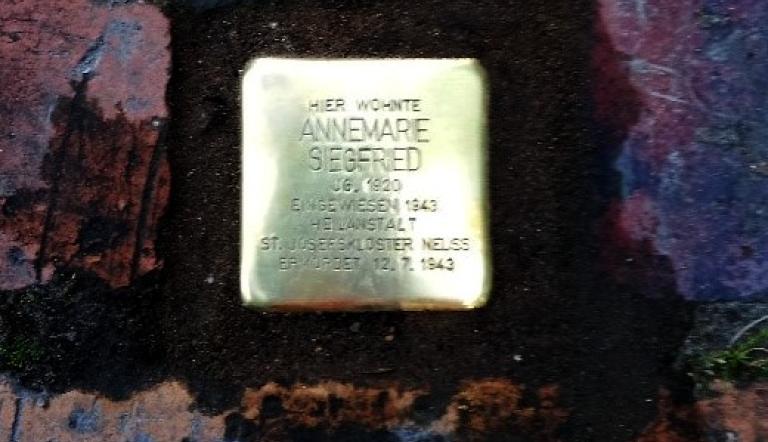 Stolperstein Annemarie Siegfried |