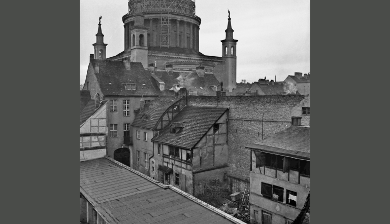 Foto: Potsdam, Am Kanal 52 (Blick auf die Höfe Kirchstraße), Städt. Lichtbildstelle Potsdam, 1939