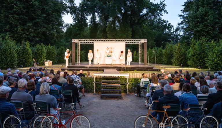 Foto: nicht bekannt, Lizenz: Theater Poetenpack, Grafik: Kulturfeste im Land Brandenburg e.V.