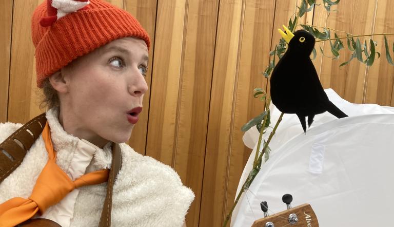 Szenenfoto aus dem Theaterstück "VergissMeinFuchs", Foto: Luzia Schelling, Lizenz: ALLE STERNE e.V.