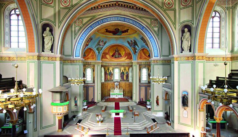Peter und Paul_Blick in den Altarraum, Foto:  Andreas Statt, Lizenz:  Andreas Statt