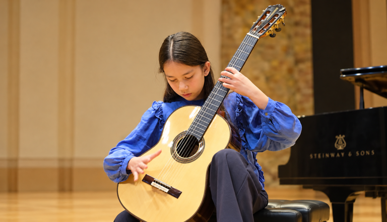 Ronja Wei - Klassische Gitarristin, Foto: Peter Adamik, Lizenz: Peter Adamik