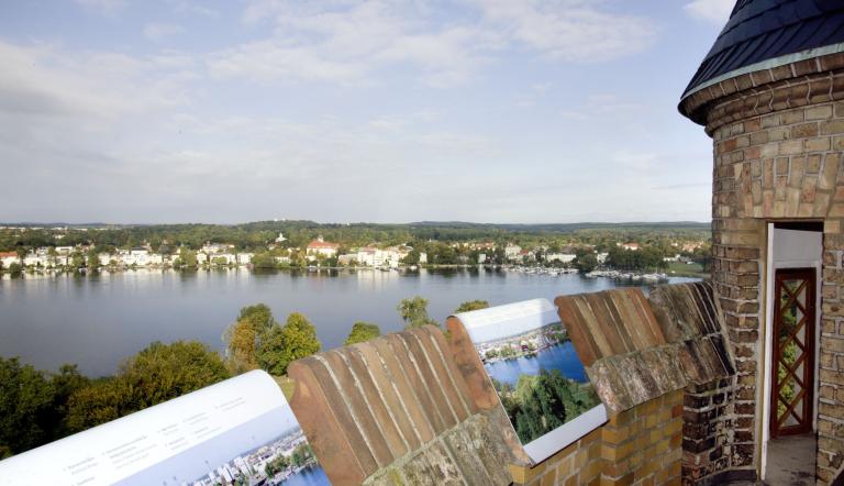 Aussicht vom Flatowturm im Park Babelsberg, Foto: Wolfgang Pfauder, Lizenz: SPSG