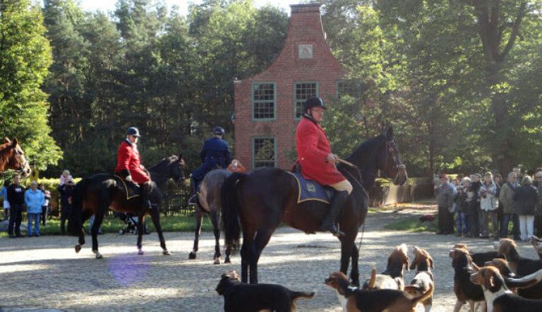 Herbstfest am Jagdschloss Stern, Foto: Bernd Küster, Lizenz: Förderverein Jagdschloss Stern-Parforceheide e.V.