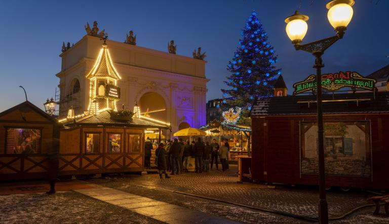 Weihnachtsmarkt "Blauer Lichterglanz" in Potsdam, Foto: Benjamin Genz, Lizenz: PMSG Potsdam Marketing und Service GmbH