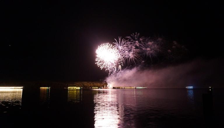 Havel im Flammen / Schiffskorso, Foto: Jens Schröder, Lizenz: Weisse Flotte Potsdam GmbH