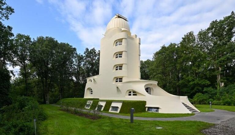 Einsteinturm, Foto: Thomas Wolf, Lizenz: Wüstenrot Stiftung