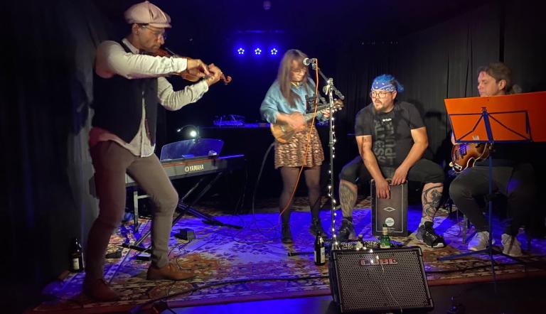 at mic Betty, Foto: Marek Kaszuba