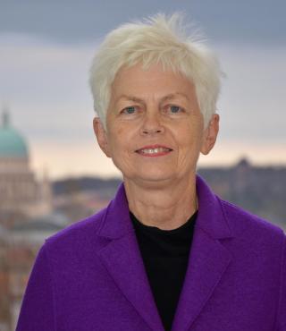 Prof. Dipl.-Ing. Sophie Wolfrum