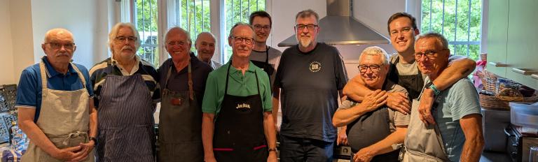 Kochtruppe in einer Küche