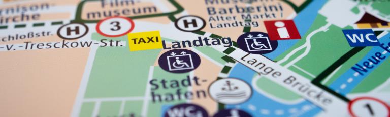 Der Stadtdführer hat viele Hinweise zur Barrierefreiheit der Wege, Gebäude und Orte