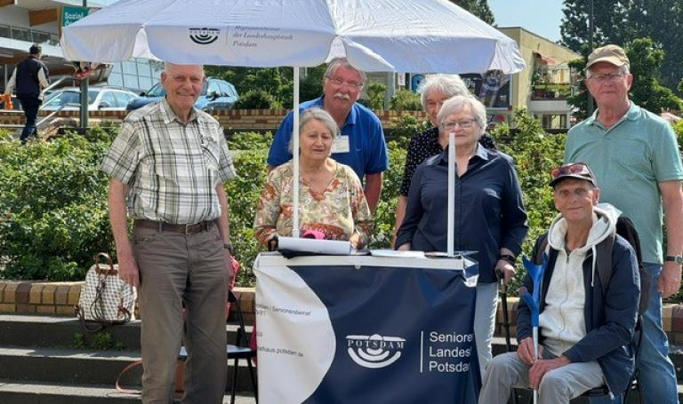 8.6.2024 Infostand zur 30. Brandenburgischen Seniorenwoche